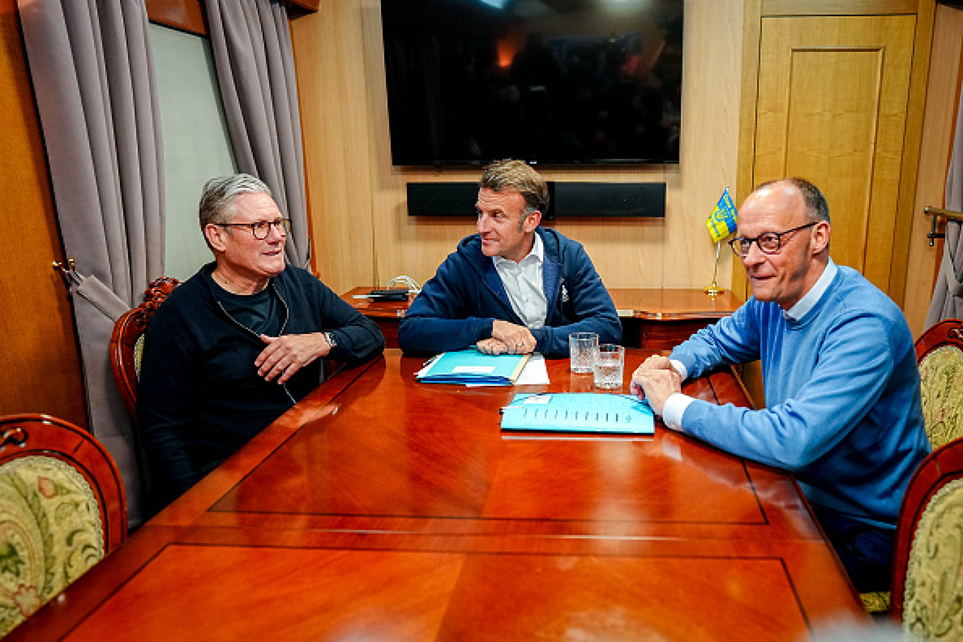 Лидерите от ЕС-3: Лондон, Париж и Берлин са готови да предприемат отбранителни мерки за защита от Иран