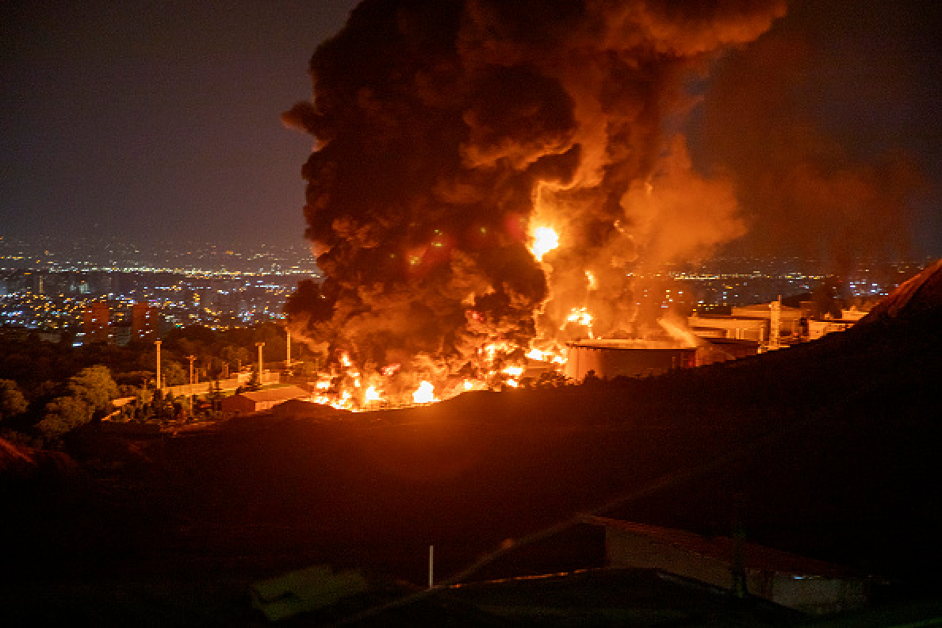 Тръмп: Решение за прекратяване на операцията срещу Иран ще бъде взето съвместно с Израел