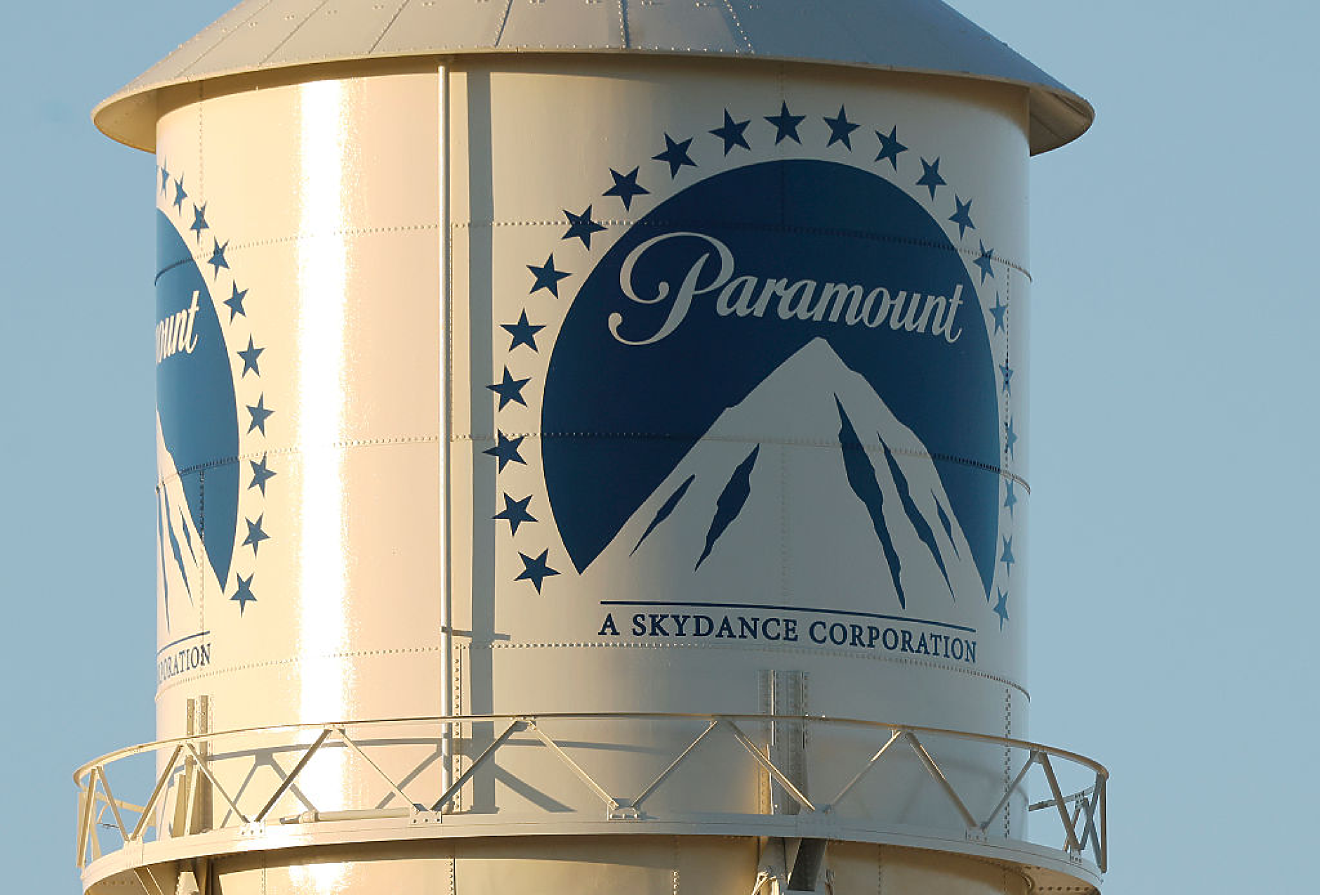 Paramount Skydance повиши офертата си за Warner Bros. Discovery