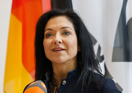 Германия започва разследване за скоковете в цените на бензина след войната в Иран