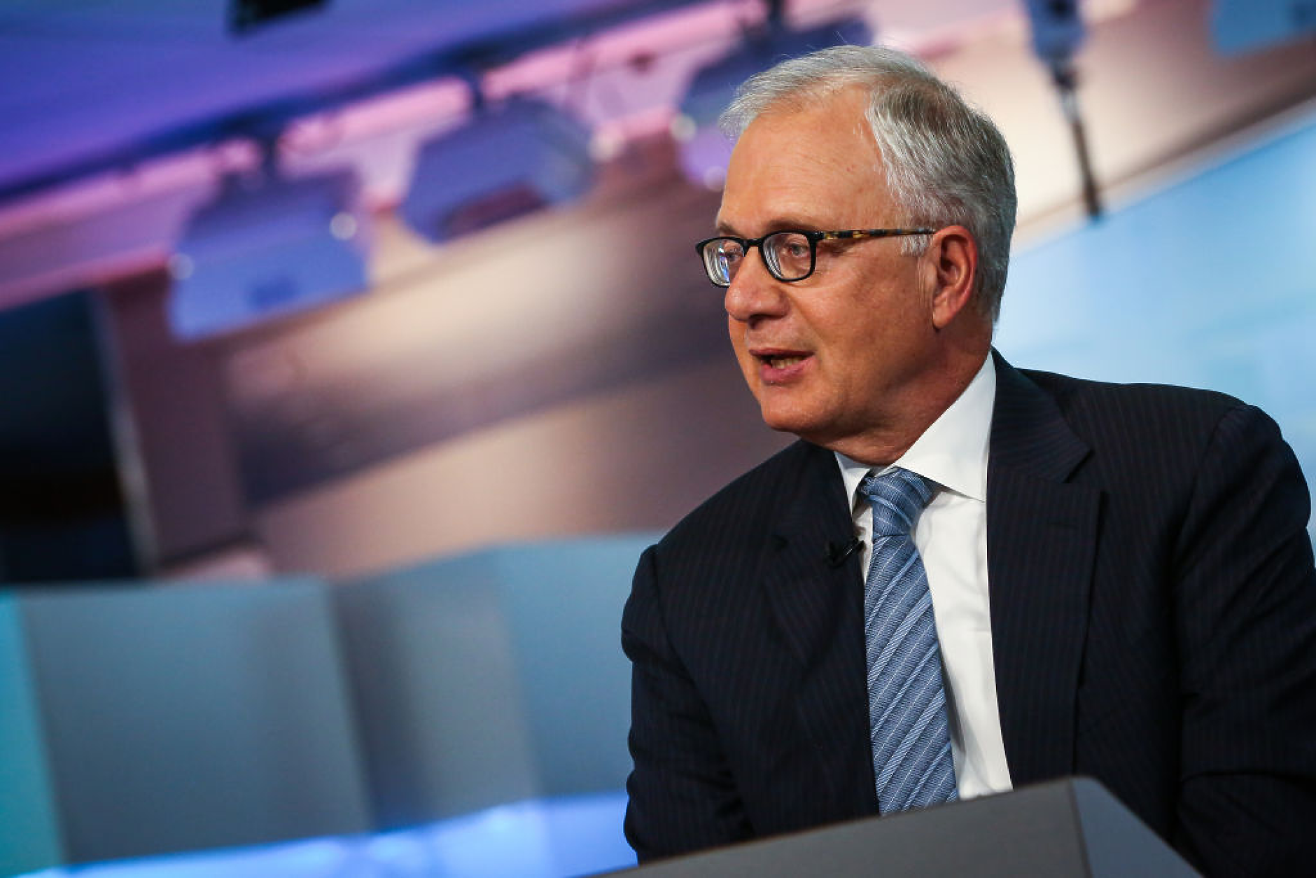 Ед Ярдени оценява на 35% вероятността от срив на американския пазар