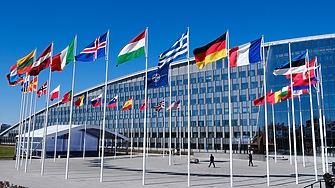 Дипломатите на ЕС се опитват да преодолеят заплахата на Унгария да блокира новите санкции срещу Русия