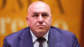 Министърът на отбраната на Италия призова националната отбранителна индустрия да