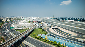 Акциите на туристическия сектор се сринаха, след като конфликтът между САЩ и Иран наруши въздушния трафик