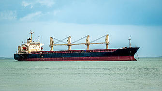 Застрахователите анулират полици и повишават цените за корабите в Персийския залив и Ормузкия проток