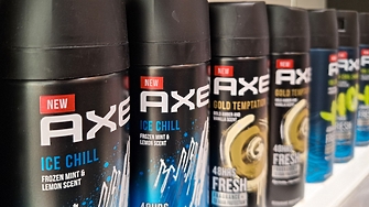 С нова кампания и обновена опаковка Axe се справя с тенденцията младите