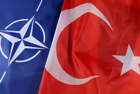 НАТО засилва противовъздушната отбрана на Турция заради заплахи от Иран