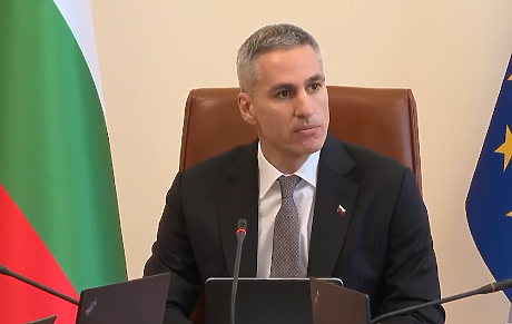 Правителството обсъжда мерки за цените на горивата на фона на конфликта в Близкия изток