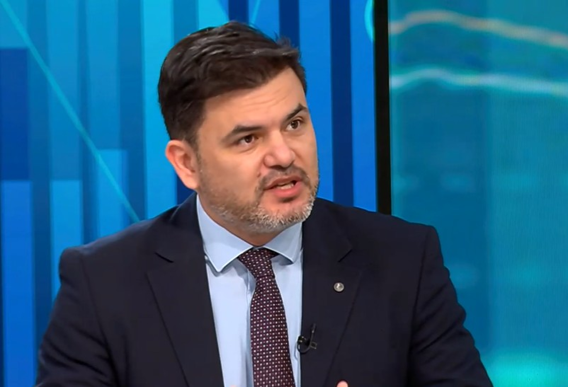 Лъчезар Богданов с прогноза за още по-високи цени, ако Ормузкият проток остане затворен с месеци