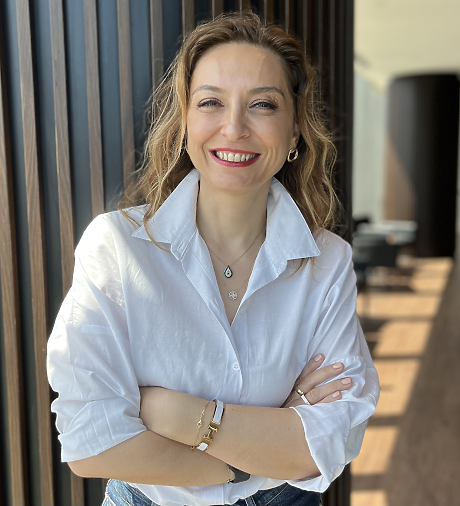 Берна Озтиназ