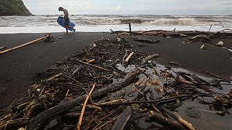 2000 души останаха без ток на Хавай след най-тежкото наводнение за последните 20 г. 