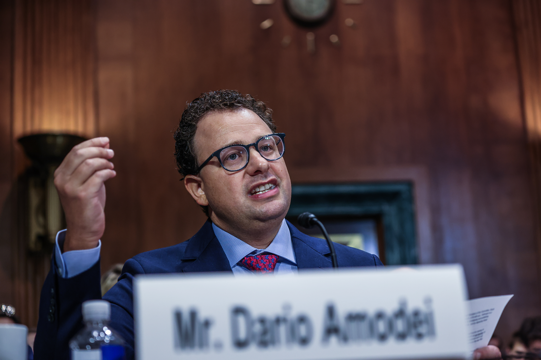 AI под контрол 