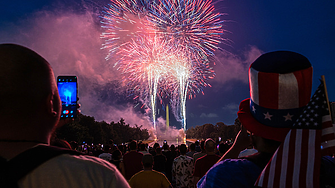 Жената, която обвини актьора Бил Козби в изнасилване през 1972 г., получи 19 милиона долара