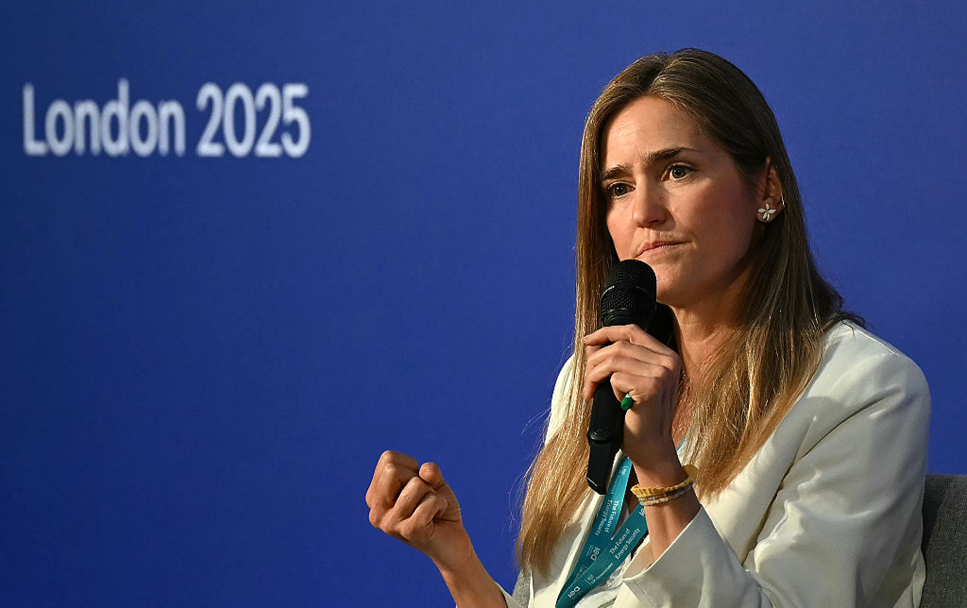 Испания призовава ЕС да запази въглеродния пазар въпреки високите енергийни цени