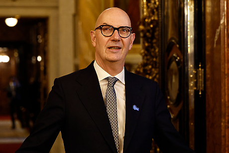 Франция е готова да помогне на САЩ да осигурят сигурността на Ормузкия проток, но не и докато има кораби под атака