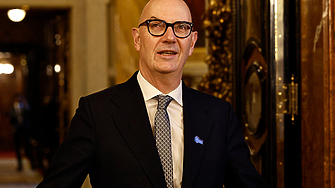 Дипломатично разминаване между Русия и Украйна в Истанбул на церемонията за зърното 