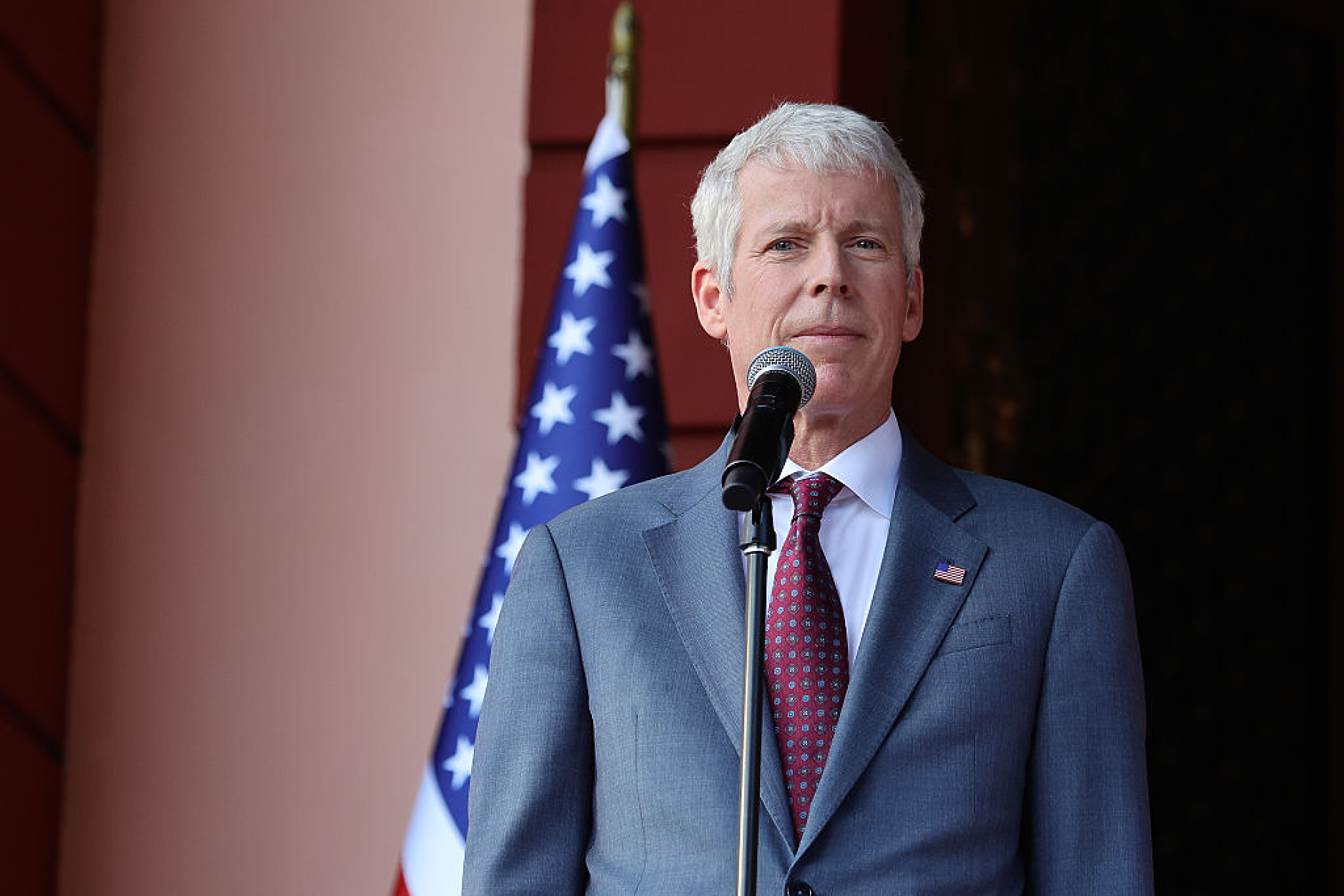 Министърът на енергетиката на САЩ: Малко вероятно е петролът да поскъпне до $200 за барел