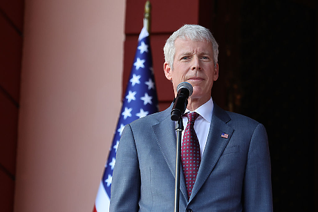 Министърът на енергетиката на САЩ: Малко вероятно е петролът да поскъпне до $200 за барел