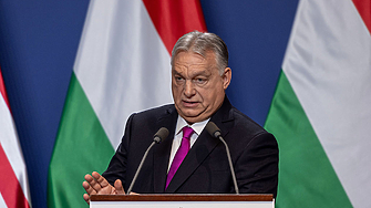 Унгарският премиер Виктор Орбан нареди пратка с пари и злато