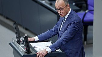 Южна Корея отправи предупредителни изстрели към севернокорейски патрулен кораб