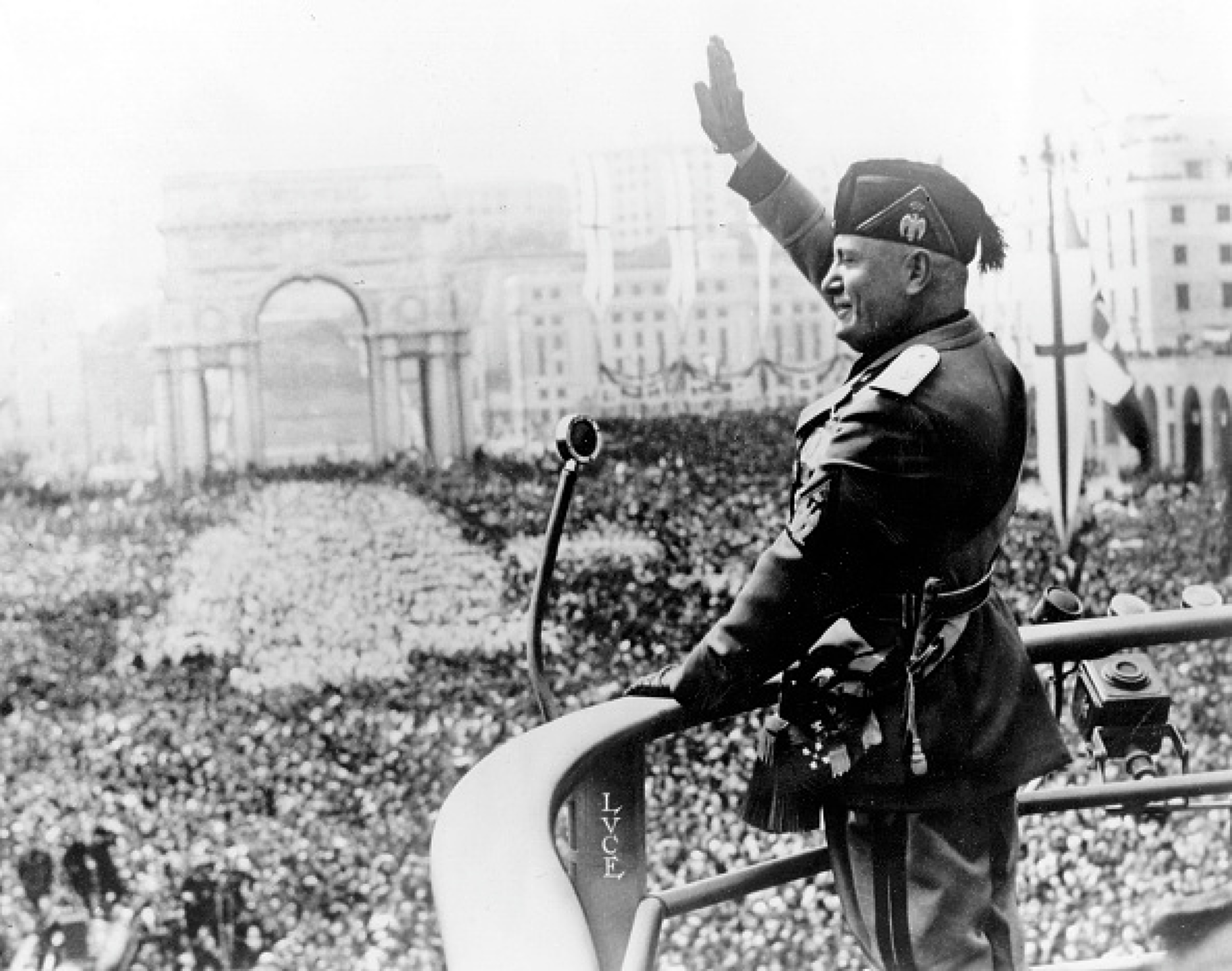 Италиански град остави званието „почетен гражданин“ на фашисткия диктатор Мусолини 