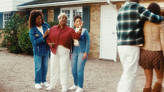 ТРАЙНА/// Old Spice преработва песен на Boyz II Men за продължение на кампания за майките