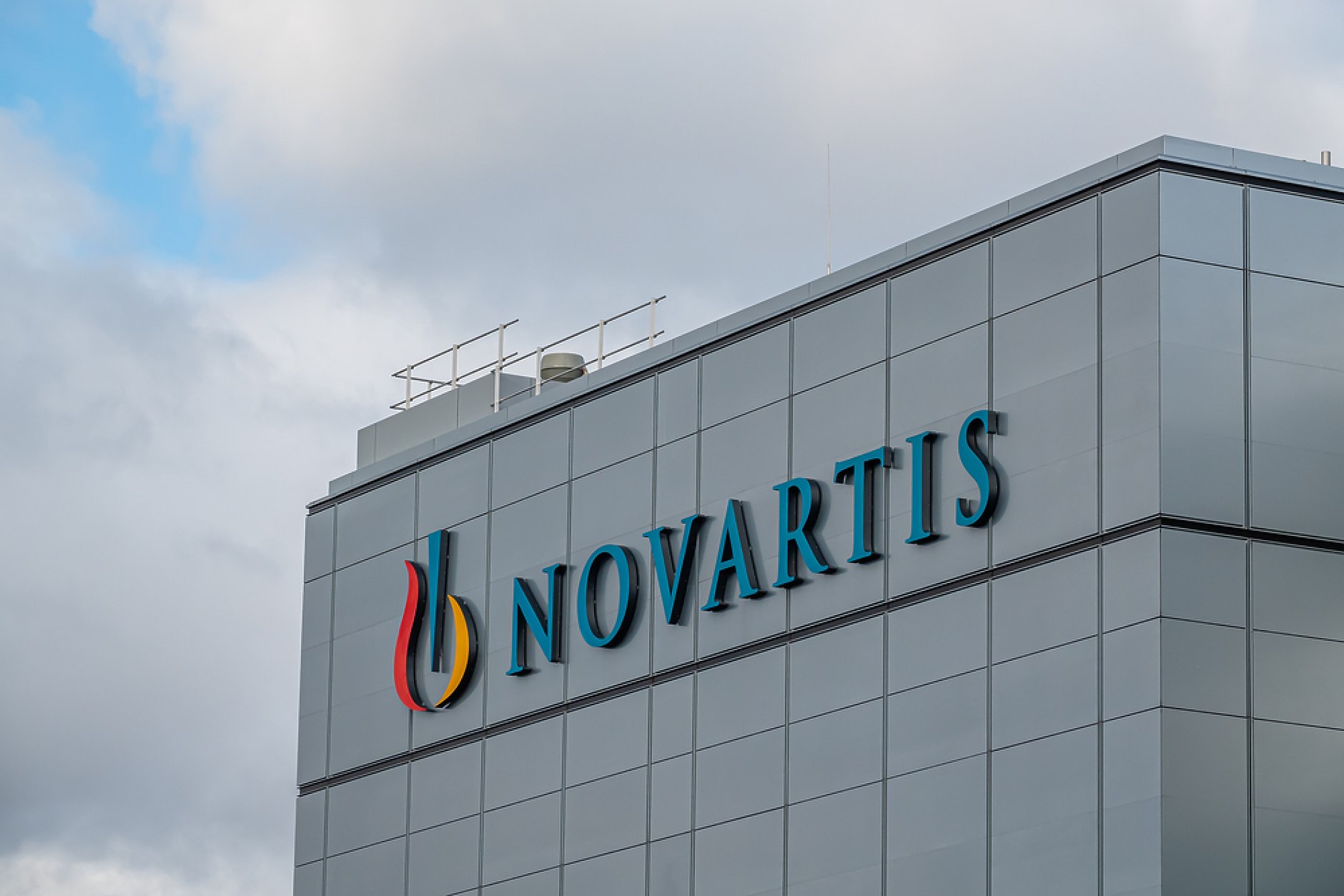 Novartis ще купи американската биотехнологична фирма Excellergy