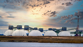 Саудитският държавен петролен гигант спря плановете за разширяване на капацитета си заради зеления преход
