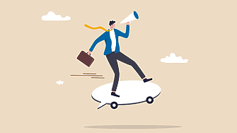 Никой никога не постига нещо наистина стойностно сам Всеки успешен