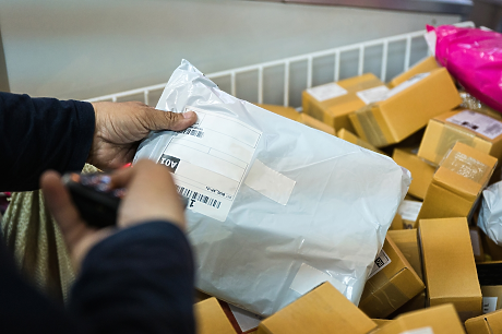 ЕС се съгласи да налага глоби на онлайн платформи, внасящи опасни продукти