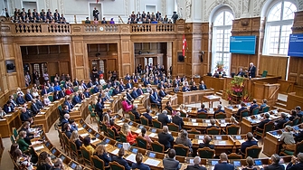 Водени от министър председателя Мете Фредериксен датските социалдемократи спечелиха най много гласове