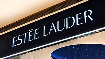 Козметичният гигант Estée Lauder води преговори за сливане със собственика на Jean Paul Gaultier и Rabanne