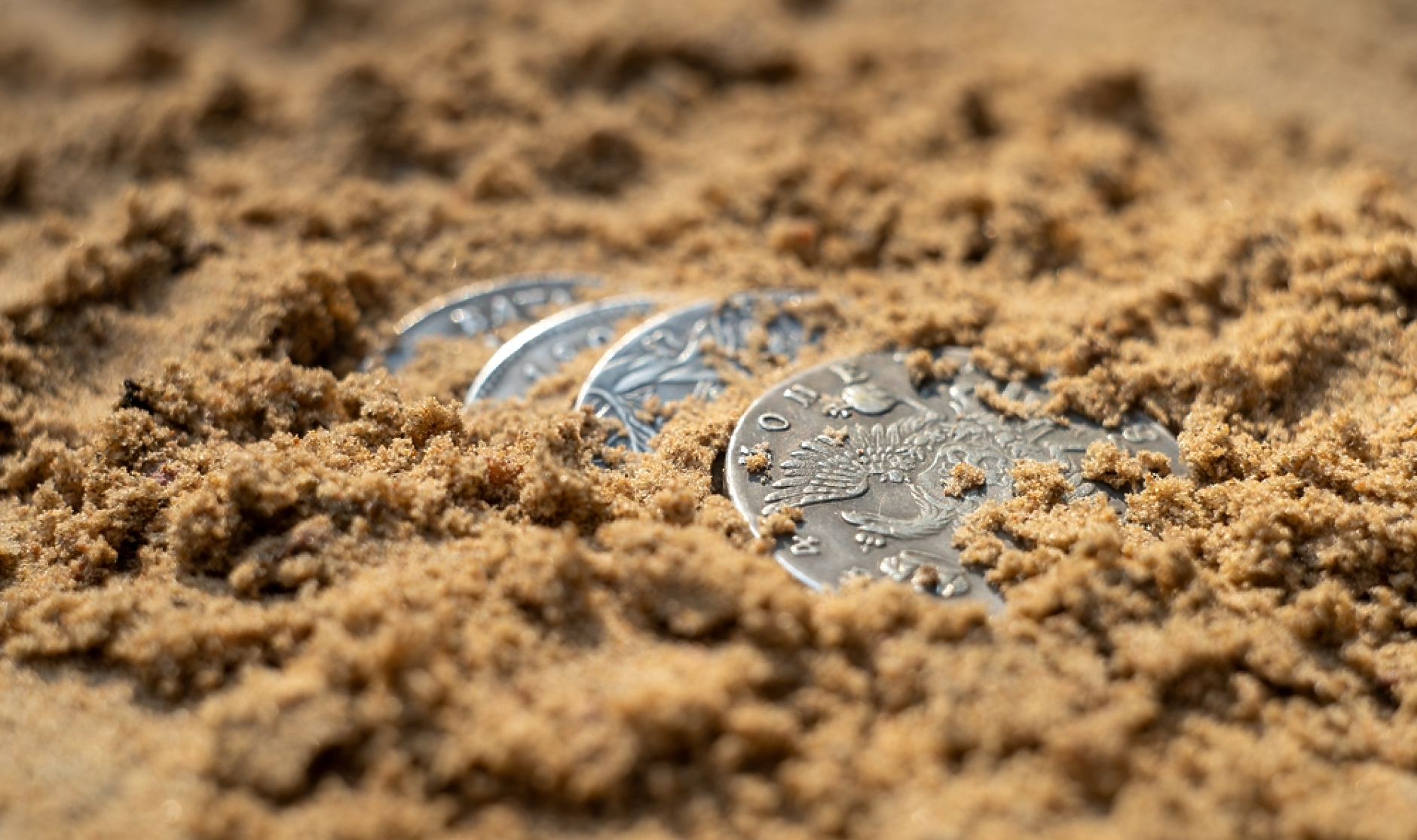 Случайна монета се оказва ключ към неочаквано археологическо откритие