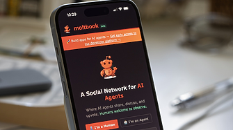 Dronamics направи успешен първи полет на летателния апарат за карго доставки Черен лебед на летището в Балчик