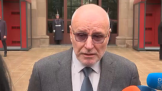 Шефът на БНБ: Да не се допусне мерките срещу високите цени да тежат на фиска