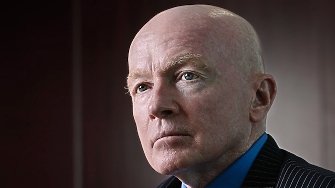 Американският инвеститор Марк Мобиус един от първите които активно инвестираха
