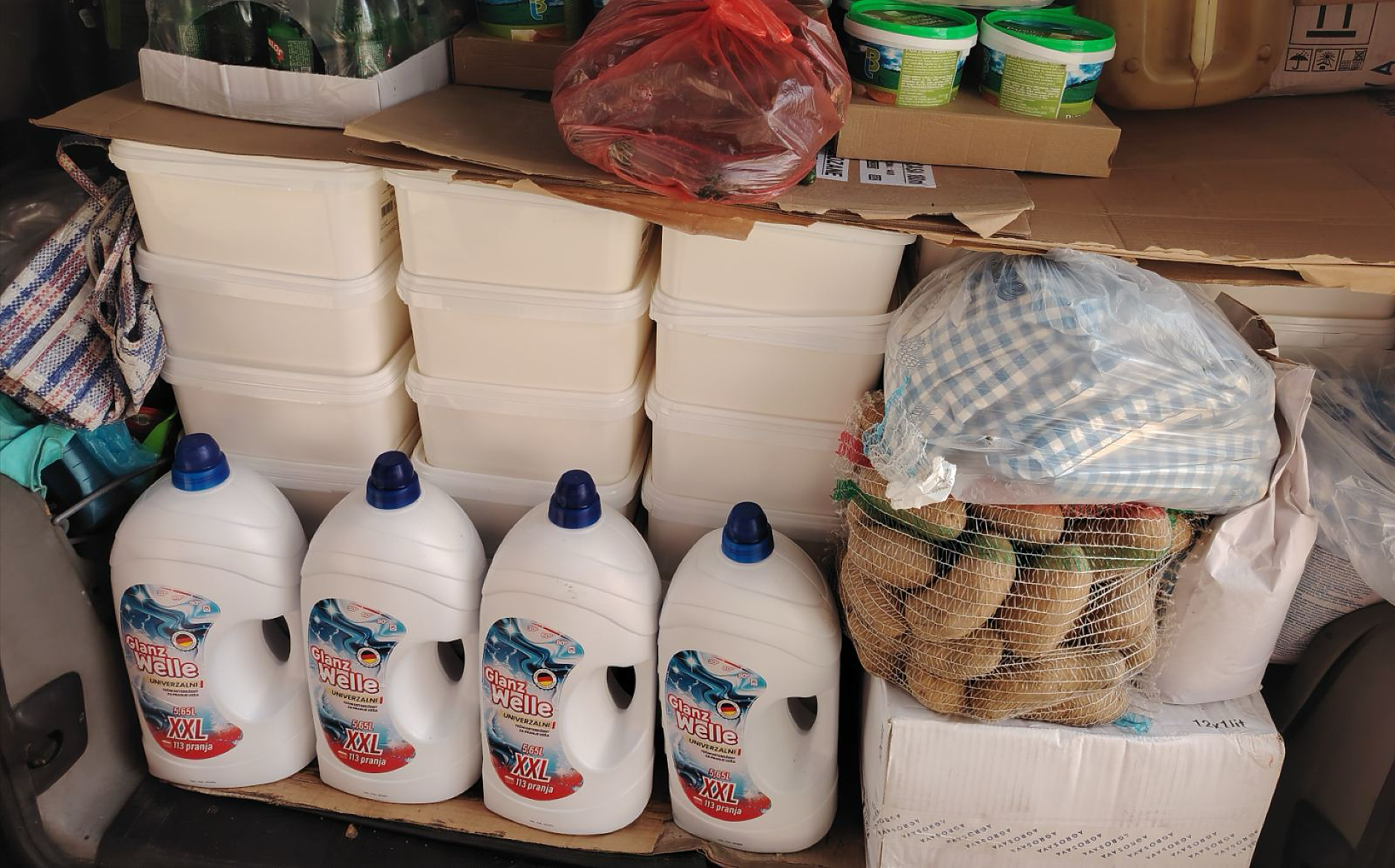 Близо половин тон храни и забранени препарати са иззети на ГКПП „Калотина“