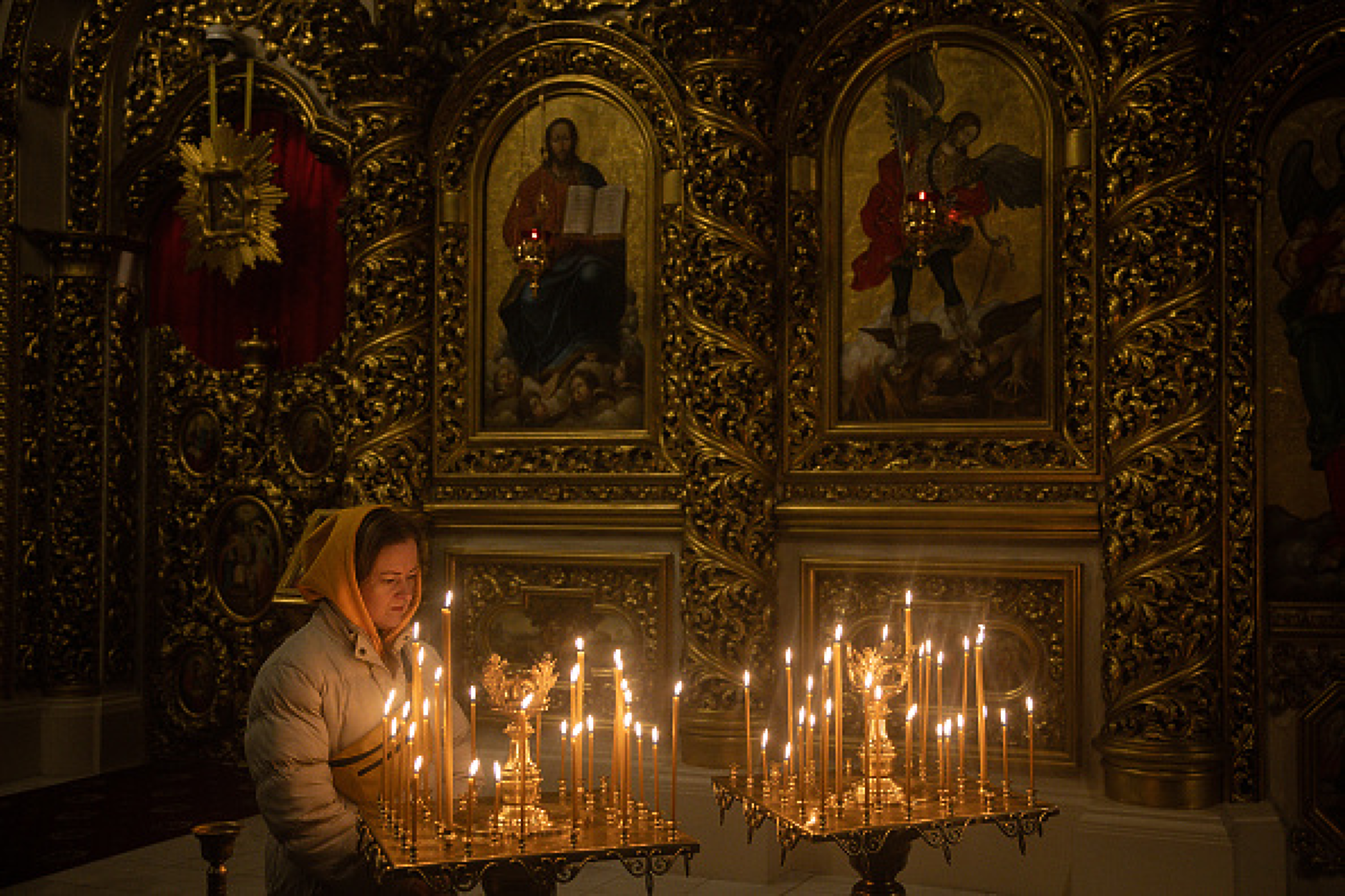 Мерки: Пожарната провери над 120 храма в София за безопасност преди празнините служби