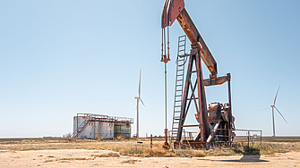 Цените на петрола скочиха с над 5%, след като Тръмп заяви, че САЩ ще продължат атаките срещу Иран