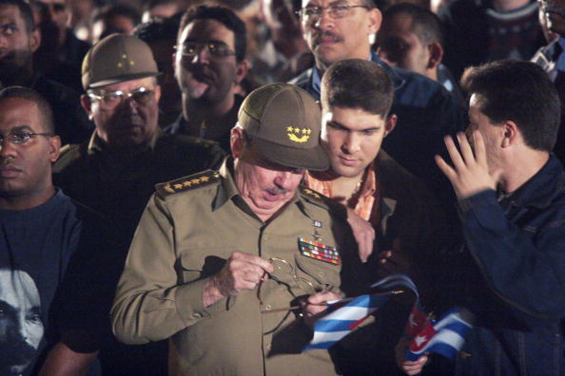 The Wall Street Journal: Внукът на бившия лидер на Куба Раул Кастро опитал да изпрати тайно писмо на Тръмп 