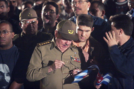 The Wall Street Journal: Внукът на бившия лидер на Куба Раул Кастро опитал да изпрати тайно писмо на Тръмп 