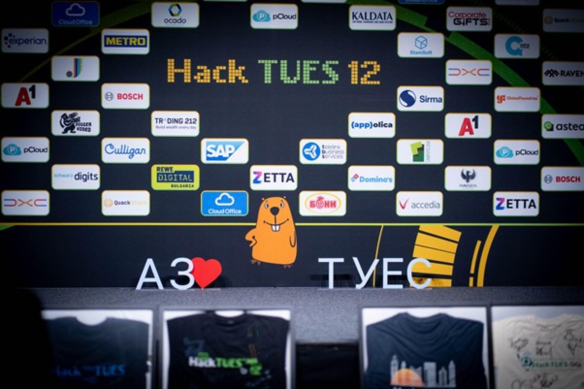 12-ото издание на Hack TUES представи иновативни проекти на 362 ученици от 80 отбора