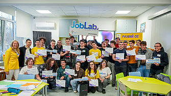 Над 30 ученици от професионална гимназия „Джон Атанасов“ се включиха в програмата Vivacom Job Lab за умения за бъдещето