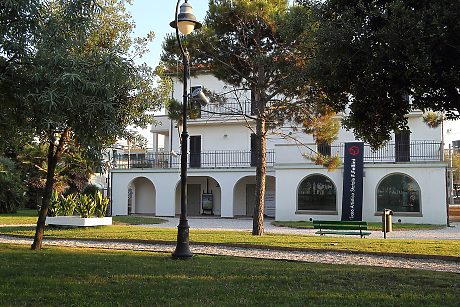 Община в Италия купи вилата на Мусолини, за да я пази от „фашистки носталгици“