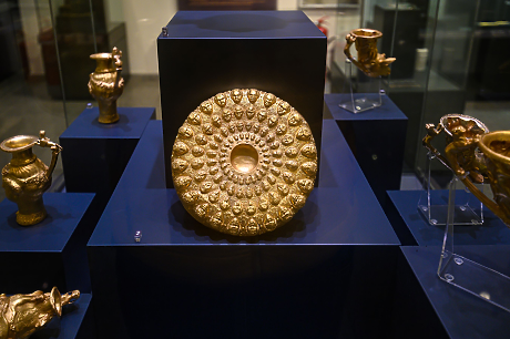 Златното съкровище се завърна в Панагюрище