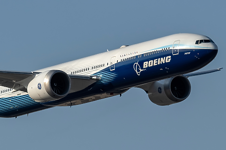 Boeing наема над 100 работници седмично за фабриките, за да увеличи производството