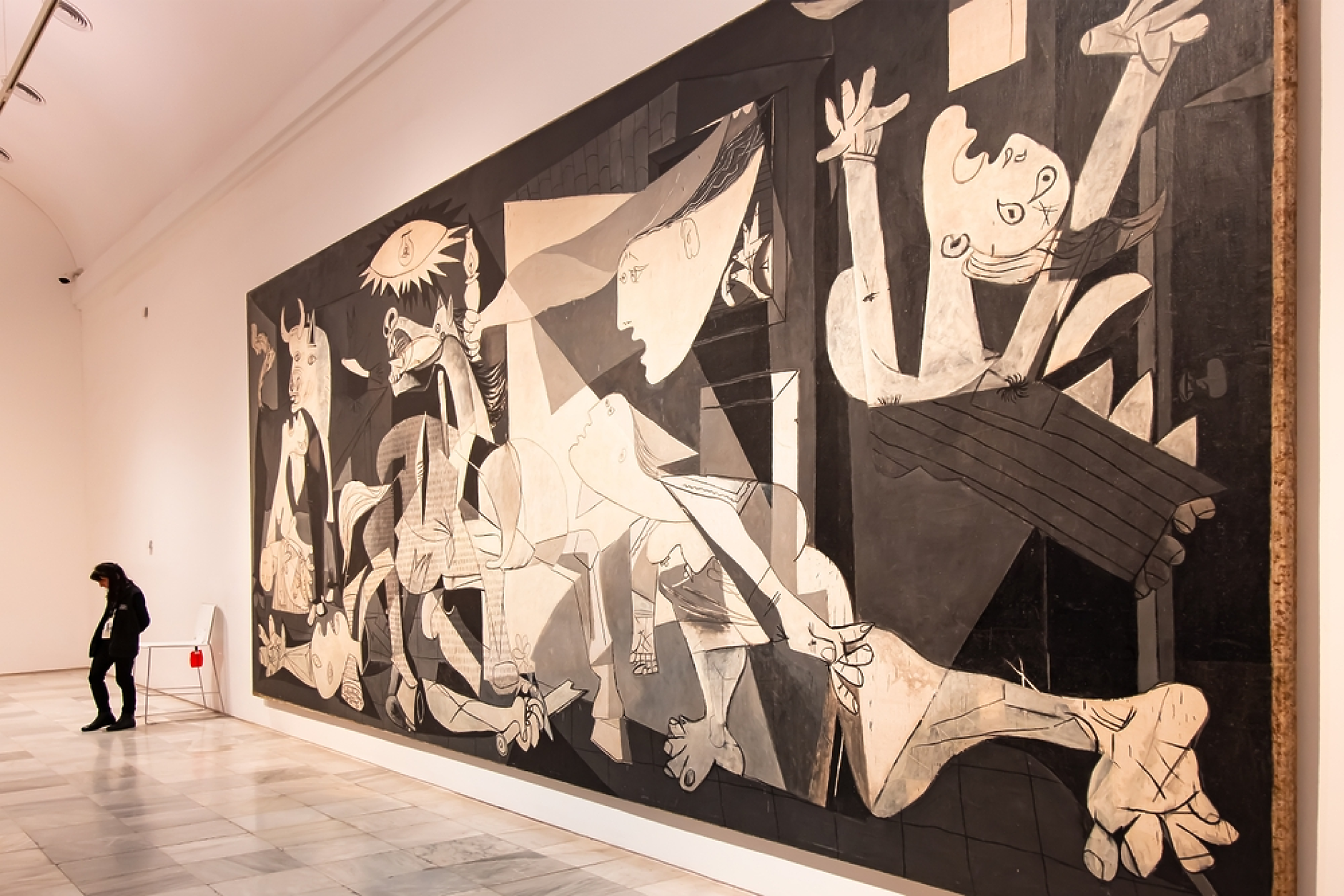 Испански политици в спор за преместването на „Герника“ на Пикасо