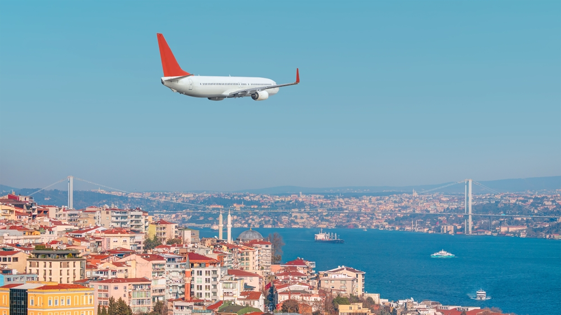 Ekonomim: Конфликтът в Близкия изток превърна Истанбул в център за зареждане на самолетите с гориво 