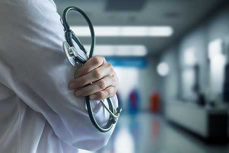 Лекарският съюз настоява за спешно увеличение на цените на медицинските дейности