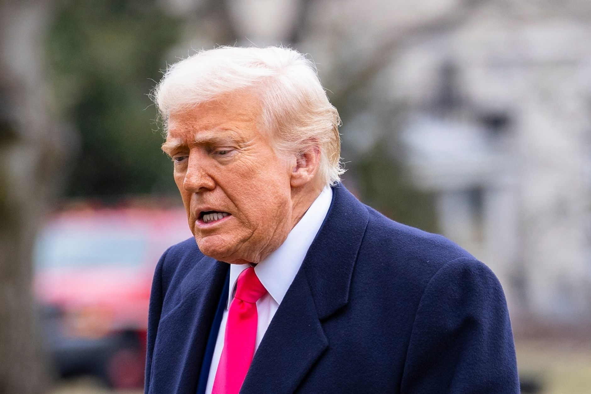 Тръмп изпраща делегация в Пакистан за нов кръг преговори с Иран